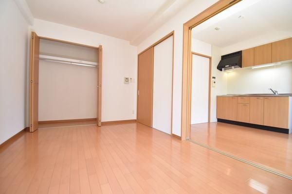 �y���̑������E�X�y�[�X�z�@