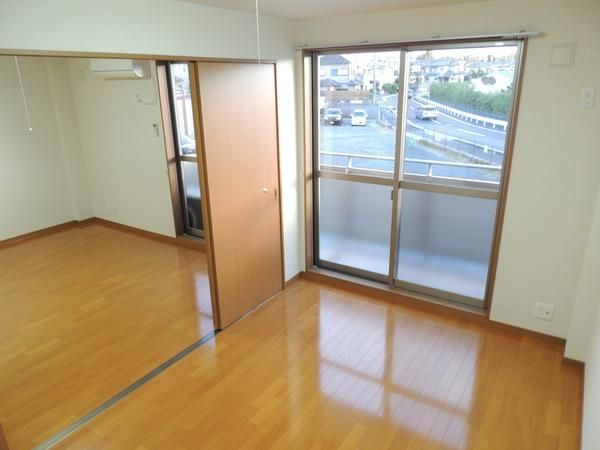 �y�Q���z�@