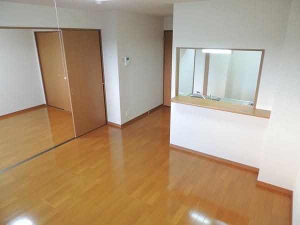 �y�����E���r���O�z�@�������ʎ�