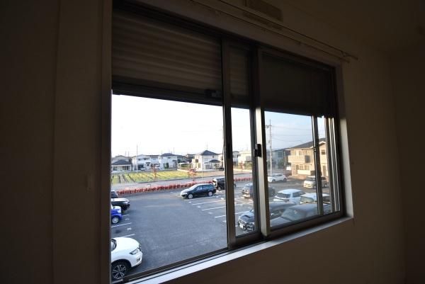 �y�Z�L�����e�B�z�@���d�l�ʐ^