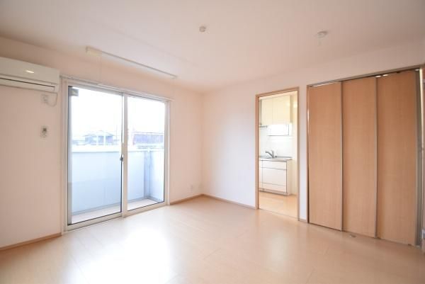 �y�����E���r���O�z�@