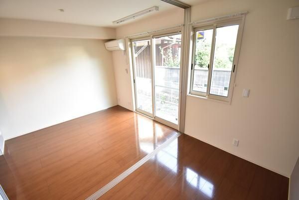 �y���̑������E�X�y�[�X�z�@���d�l�ʐ^