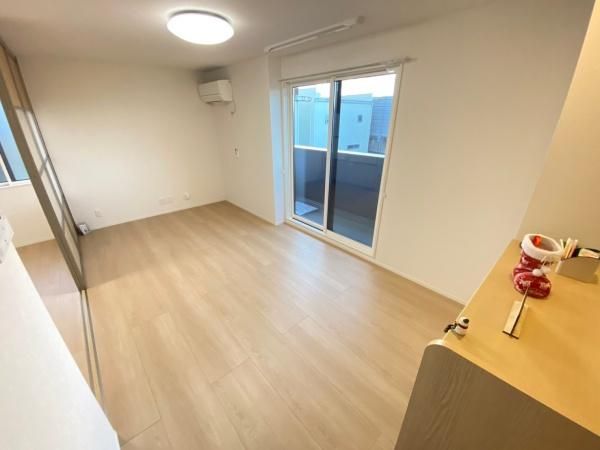 �y�����E���r���O�z�@