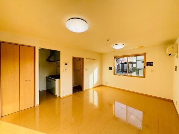 �y�����E���r���O�z�@