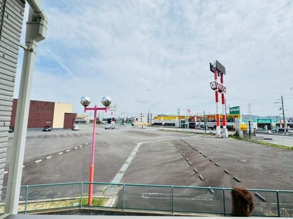 �y���]�z�@