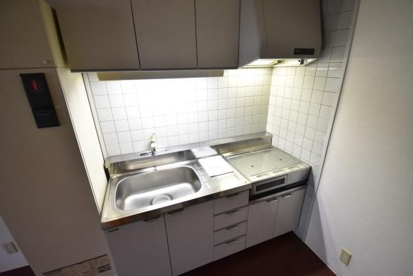 �y�L�b�`���z�@