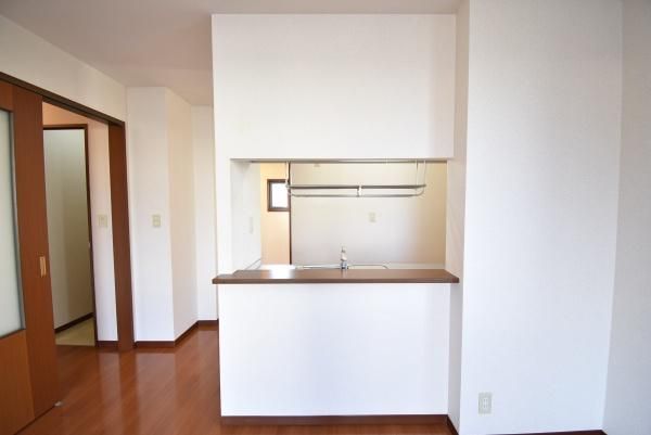 �y�����E���r���O�z�@