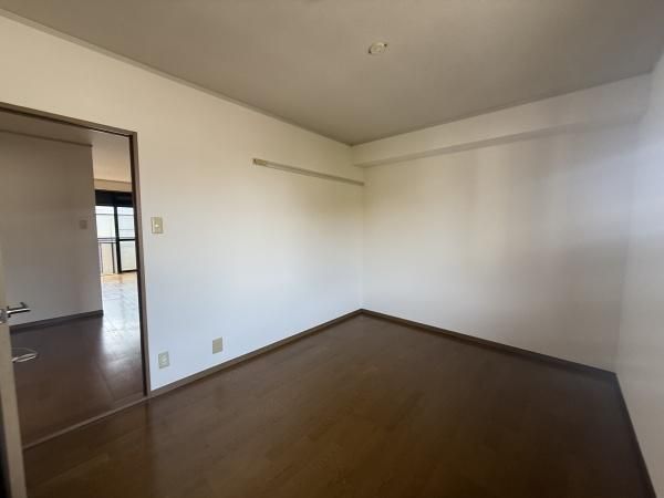 �y�Q���z�@