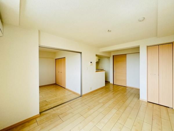 �y�����E���r���O�z�@���d�l�ʐ^