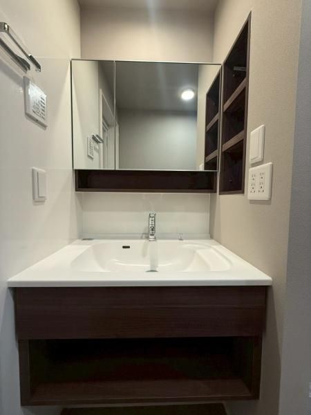 �y���ʏ��z�@