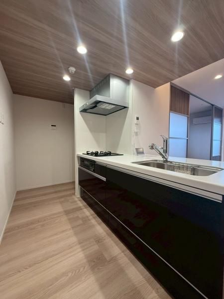 �y�L�b�`���z�@