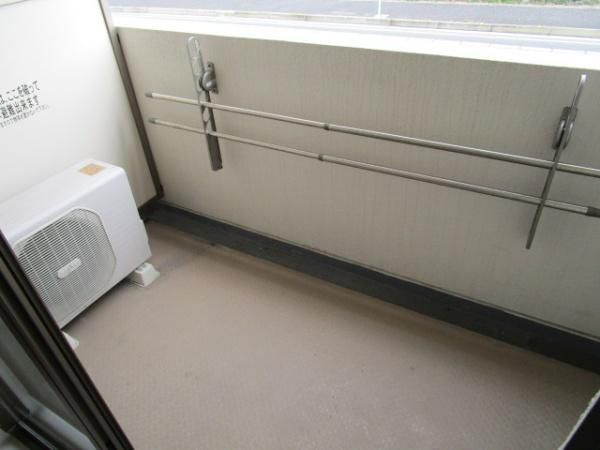 �y���]�z�@