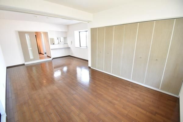 �y�����E���r���O�z�@���������ʎ���