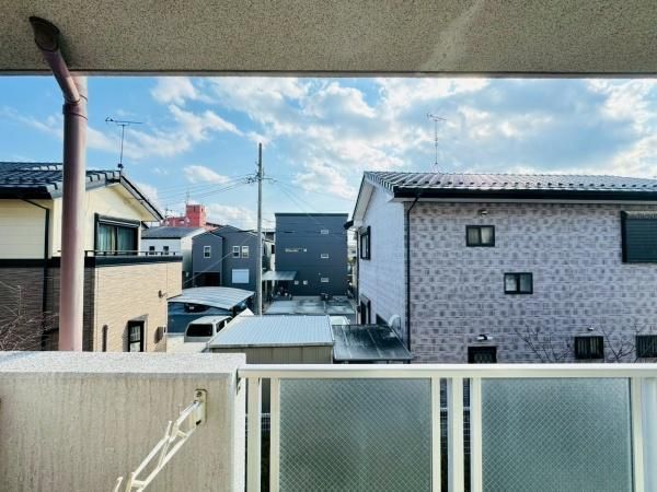 �y���]�z�@