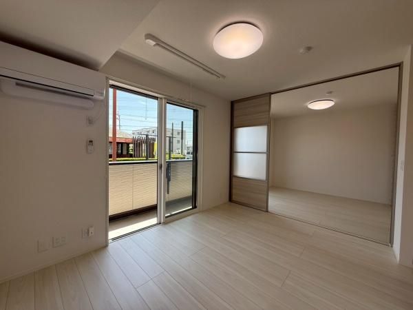 �y���̑��ݔ��z�@