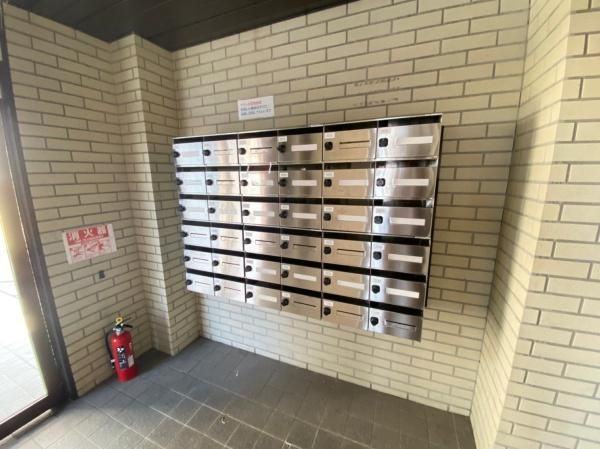 �y�G���g�����X�z�@