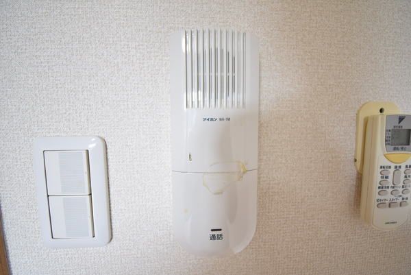 �y�Z�L�����e�B�z�@���d�l�ʐ^