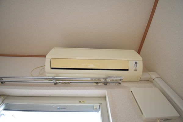 �y���̑��ݔ��z�@���d�l�ʐ^