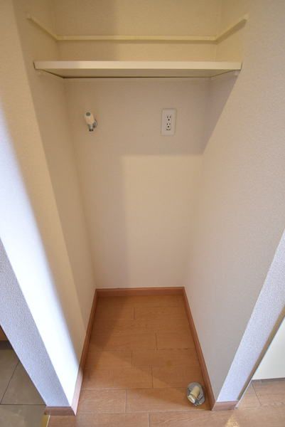 �y���̑��ݔ��z�@���d�l�ʐ^