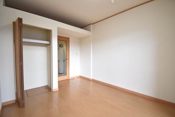 �y���̑������E�X�y�[�X�z�@���d�l�ʐ^