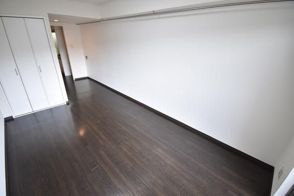 �y�����E���r���O�z�@���������ʎ���