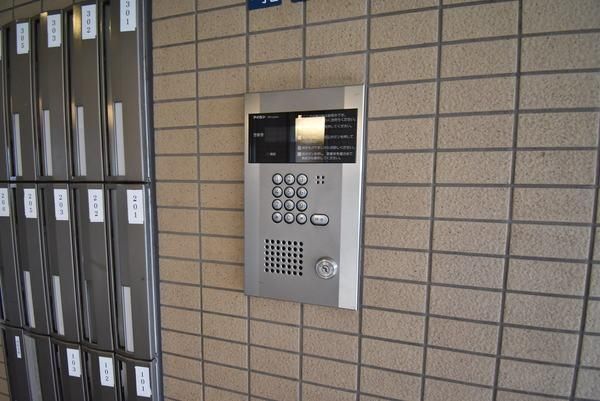 �y�G���g�����X�z�@