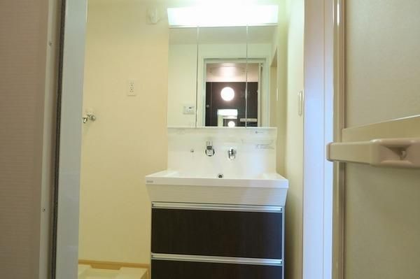 �y���ʏ��z�@