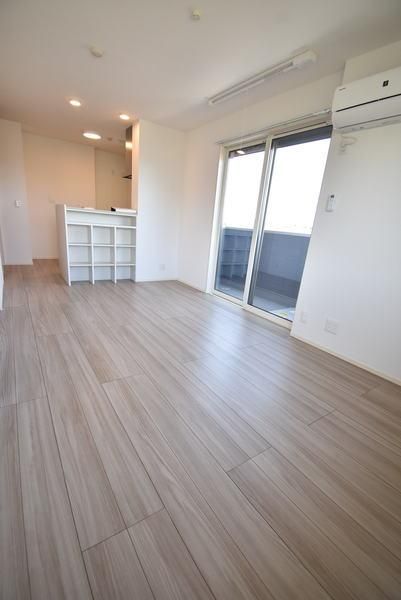 �y�����E���r���O�z�@���������ʎ���