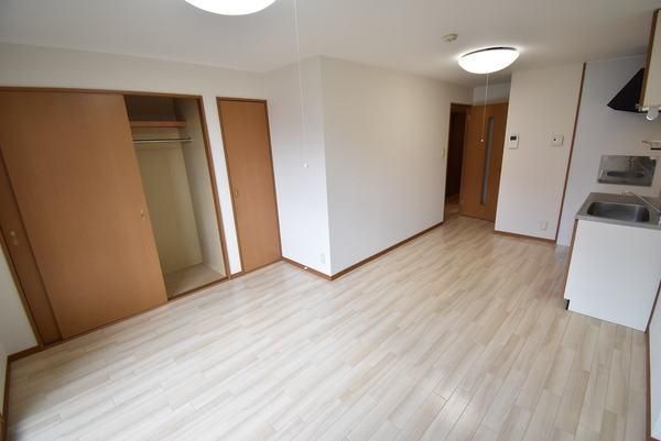 �y�����E���r���O�z�@���d�l�ʐ^