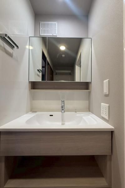 �y���ʏ��z�@