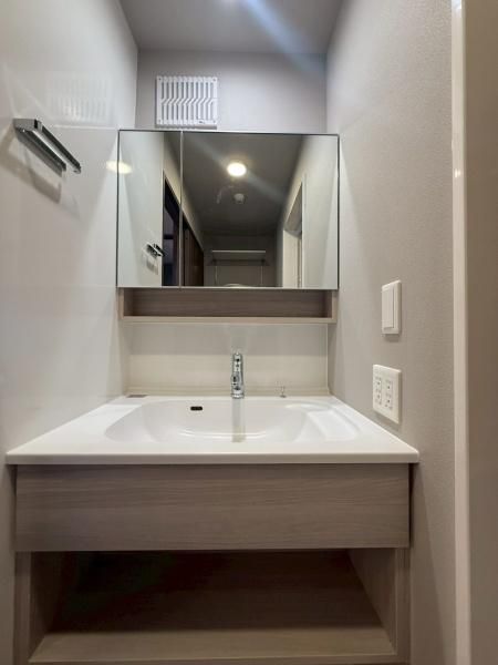 �y���ʏ��z�@