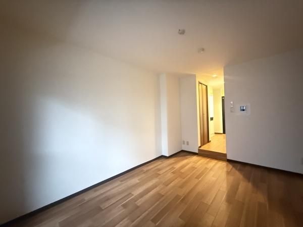 �y�����E���r���O�z�@�������ʎ�