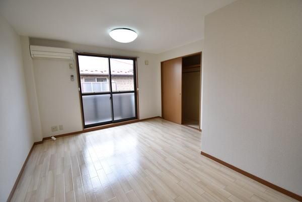 �y���̑������E�X�y�[�X�z�@���d�l�ʐ^