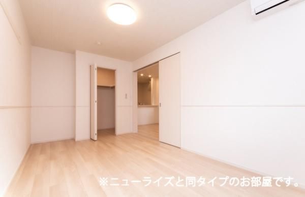 �y���̑��z�@�����{�H��Ўʐ^��