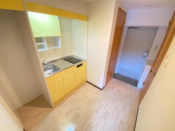 �y�L�b�`���z�@