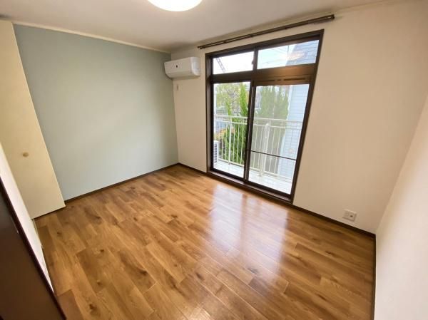 �y�����E���r���O�z�@