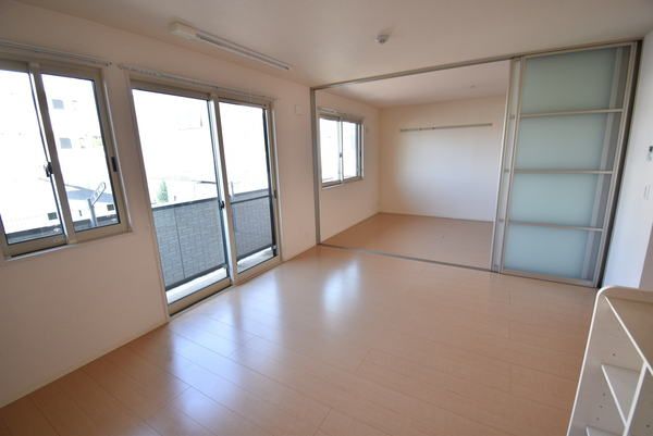 �y�����E���r���O�z�@���d�l�ʐ^