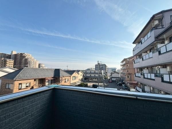 �y���]�z�@