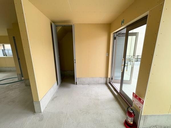 �y�G���g�����X�z�@