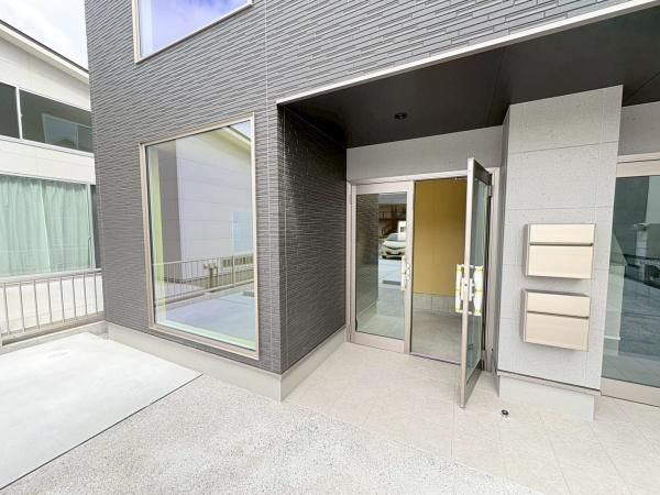 �y�G���g�����X�z�@