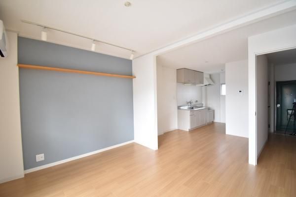 �y�����E���r���O�z�@