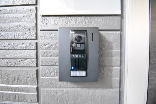 �y�Z�L�����e�B�z�@