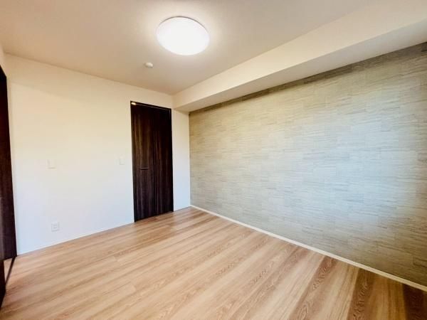 �y�Q���z�@