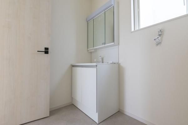 �y���ʏ��z�@