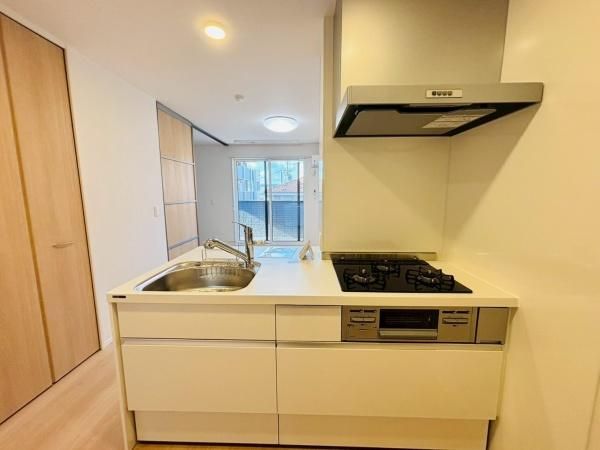 �y�L�b�`���z�@