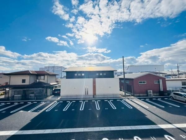 �y���]�z�@