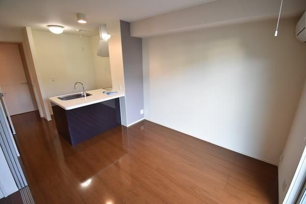 �y�����E���r���O�z�@���d�l�ʐ^