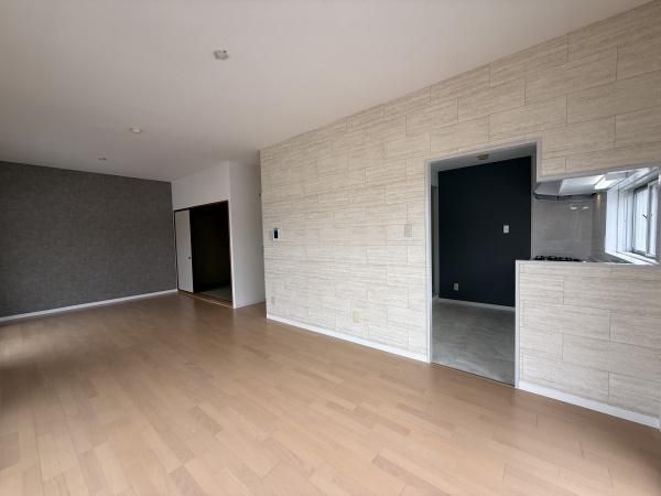 �y�����E���r���O�z�@