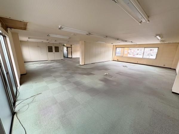 �y���̑��ݔ��z�@