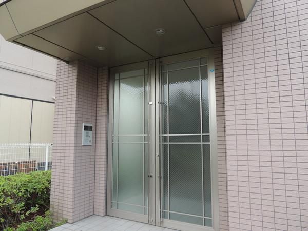 �y�G���g�����X�z�@